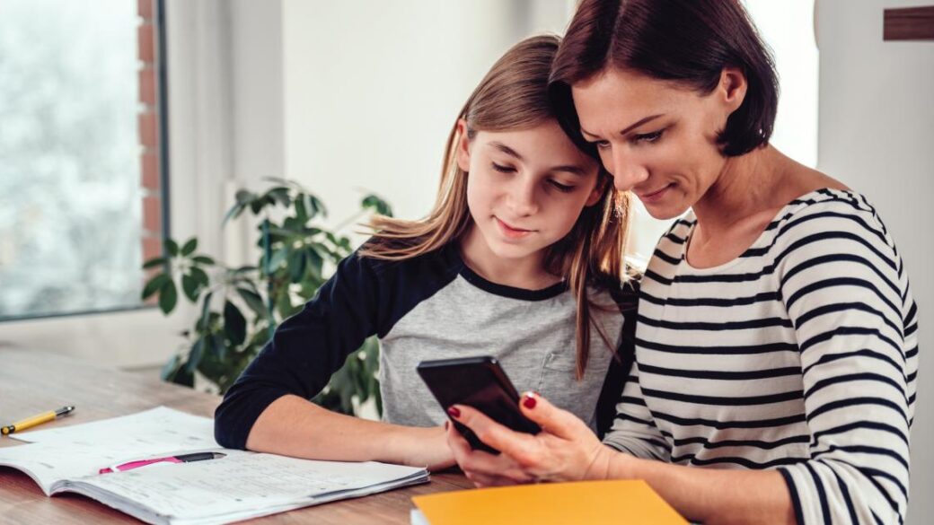 ¿Cómo puedo acercarme a mi hijo adolescente?